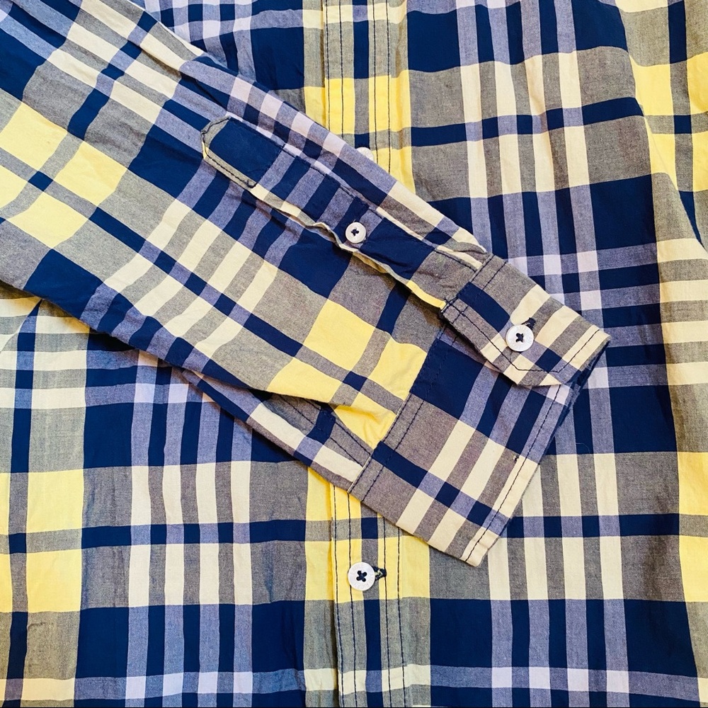 American Eagle Blue & Yellow Plaid Button Down Shirt